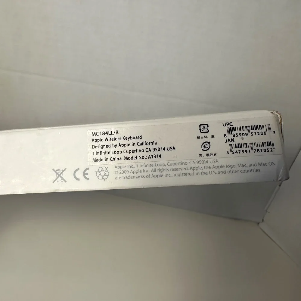 Apple A1314 Wireless Bluetooth Keyboard MC184LL/B Silver Box Tested Works